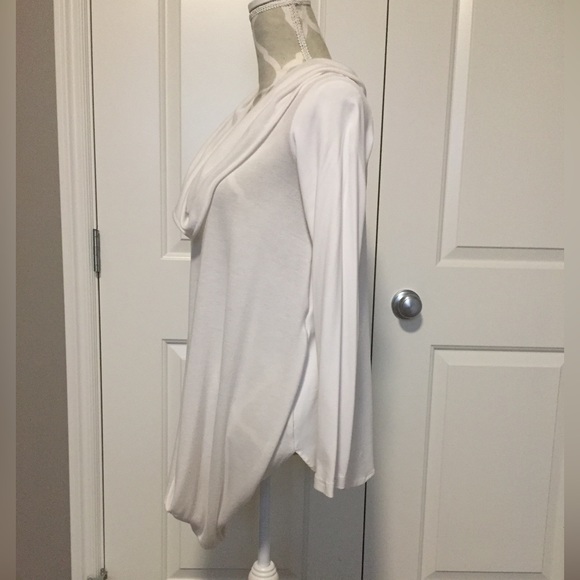 Beautiful - Picture 3 of 10